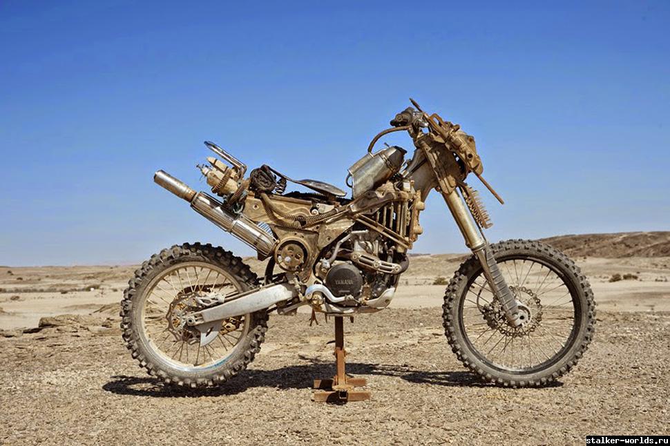 sw_1479461839__fury-road-motorcycle.jpg