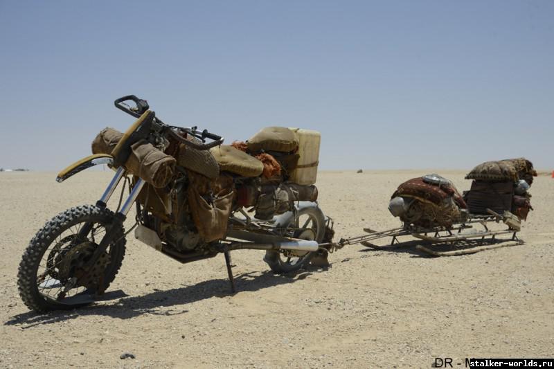 sw_1479461943__mad_max_fury_road_moto_fr